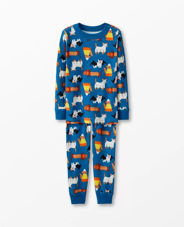 <p><a href="https://go.redirectingat.com?id=74968X1596630&url=https%3A%2F%2Fwww.hannaandersson.com%2Fpajamas-kids-long-johns%2F37028-951.html%3Fdwvar_37028-951_color%3D951&sref=https%3A%2F%2Fwww.thepioneerwoman.com%2Fholidays-celebrations%2Fg36973547%2Fmatching-halloween-pajamas%2F" rel="nofollow noopener" target="_blank" data-ylk="slk:Shop Now;elm:context_link;itc:0;sec:content-canvas" class="link ">Shop Now</a></p><p>Halloween Dogs Long John Pajama Set</p><p>hannaandersson.com</p><p>$23.00</p><span class="copyright">Hanna Andersson</span>