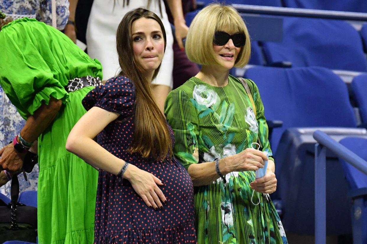 Editor-in-Chief of Vogue Anna Wintour (R) and daughter Bee Shaffer