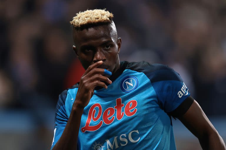 El delantero nigeriano Victor Osimhen es una de las principales figuras de Napoli; lleva 19 goles en 23 partidos