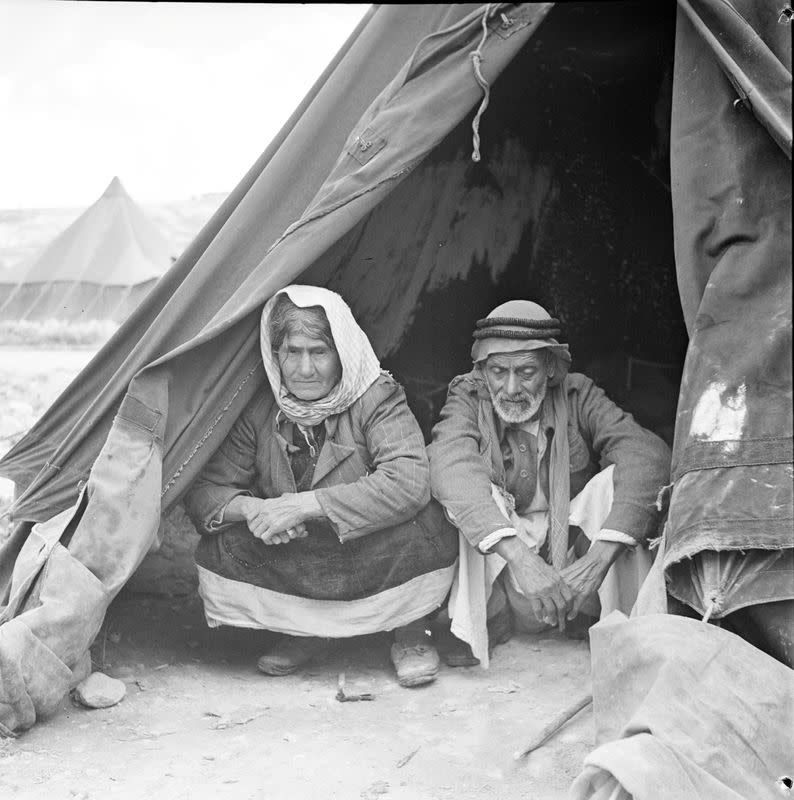 The Wider Image: Side by side, glimpses of Palestinian refugee camps then and now