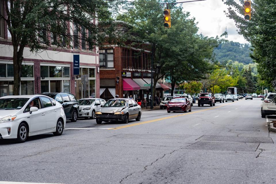 The City of Asheville is considering a proposal that would add bicycle lanes to Biltmore between Patton Avenue and Hilliard Avenue.