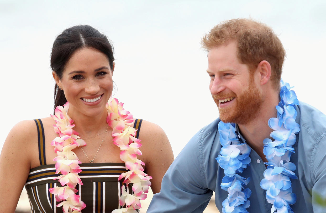 Prince Harry, Duke of Sussex and Meghan, Duchess of Sussex talk to members of OneWave, an awareness group for mental health and wellbeing at South Bondi Beach on October 19, 2018 in Sydney, Australia. The Duke and Duchess of Sussex are on their official 16-day Autumn tour visiting cities in Australia, Fiji, Tonga and New Zealand. Chris Jackson/Pool via REUTERS