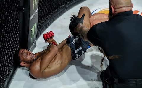 AJ McKee pulls off an ace jiu jitsu submission against Derek Campos - Credit: Lucas Noonan/Bellator