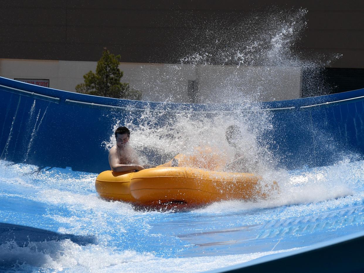 An uninfected water park (Getty Images)