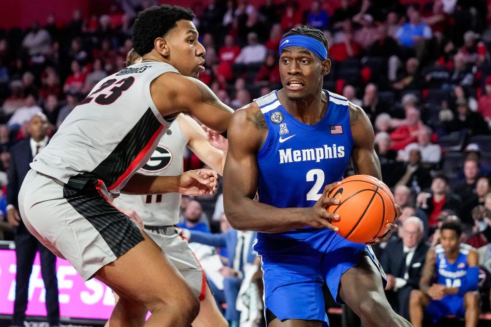 Memphis Tigers center Jalen Duren (2)