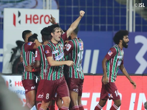 ATKMB players celebrating a late-winner by Roy Krishna (Photo/ ISL Twitter)