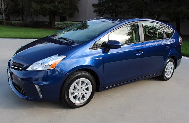 2014 Toyota Prius V photo