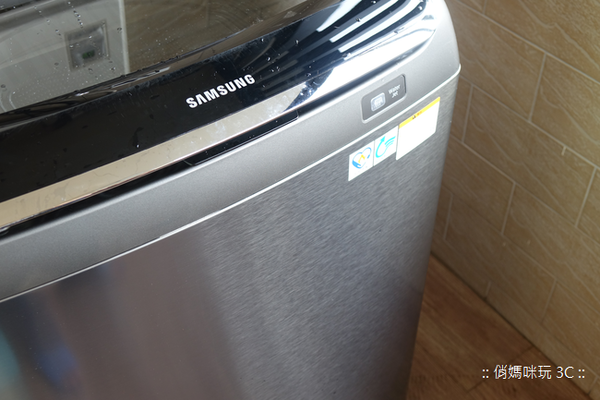 女生的體貼好幫手！Samsung Activ Dualwash 直立式變頻雙效手洗洗衣機