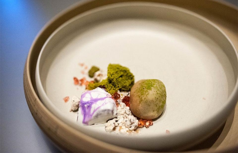 #2 Alinea (Chicago, Illinois)