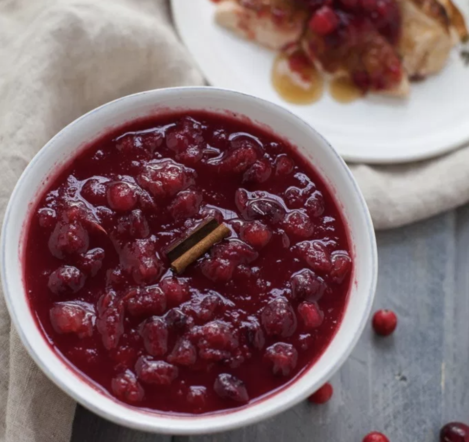 20) Naturally Sweetened Cranberry Sauce