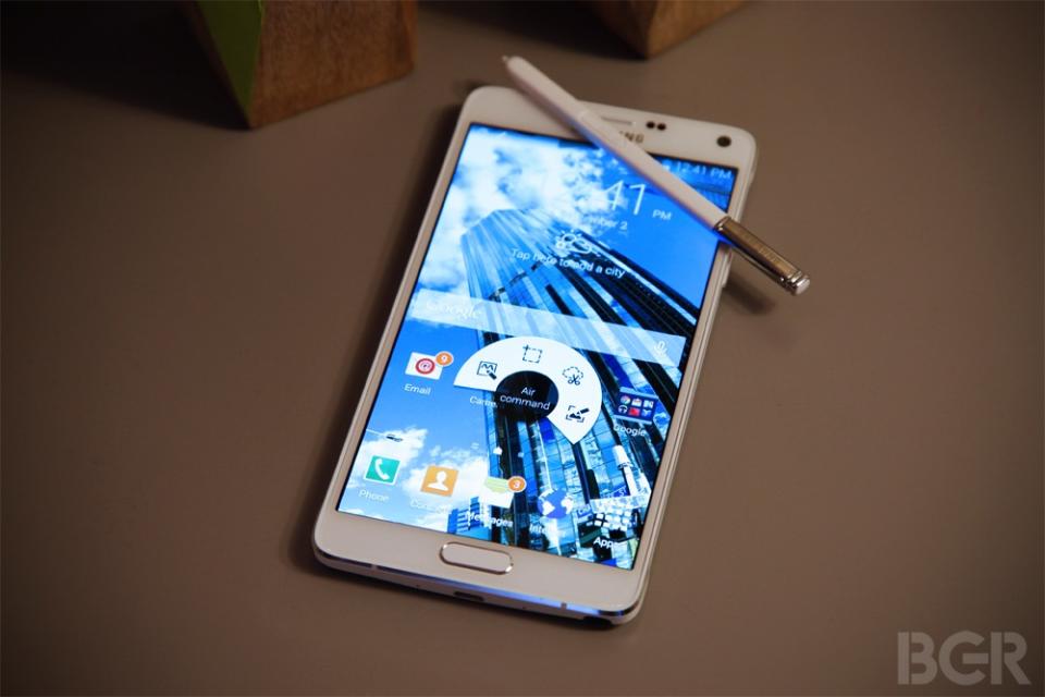 Galaxy Note 4 hasn’t even launched and it’s already received a major update