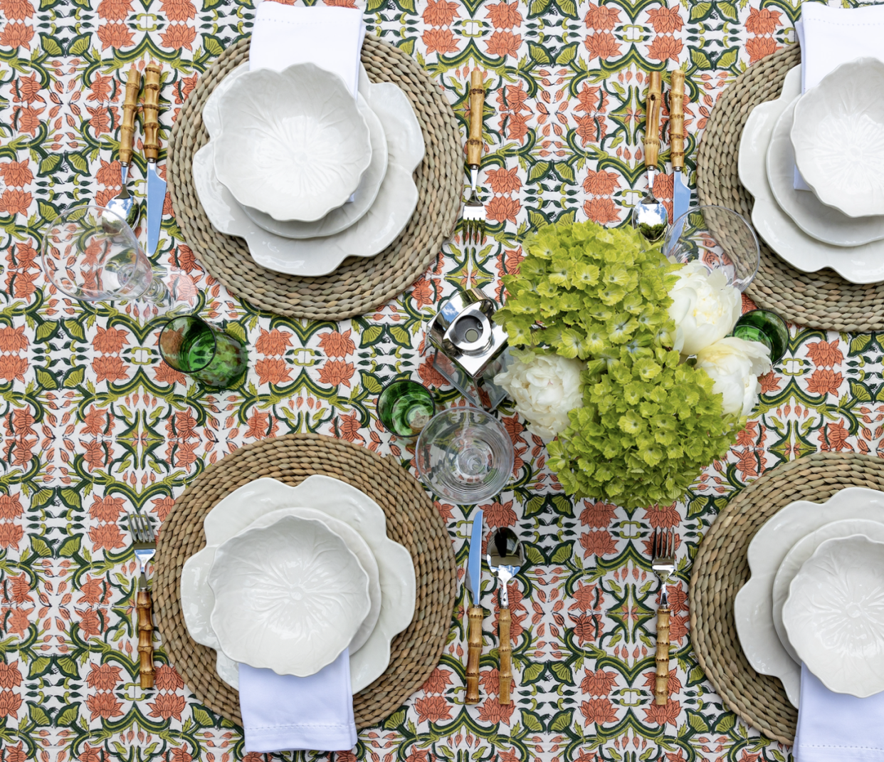 mixed patterns table setting
