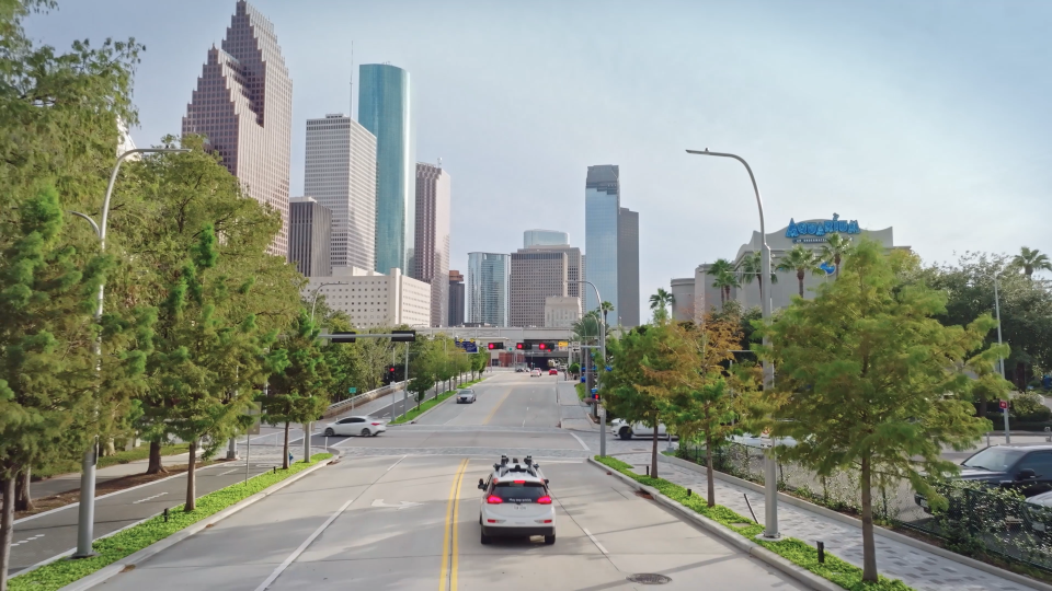 General Motors self-driving subsidiary Cruise expands its on-road testing of self-driving cars to Houston in the coming weeks. On June 11, 2024, GM CFO Paul Jacobson said GM will invest $850 million in Cruise to help it relaunch.
(Credit: Premiere Pro)