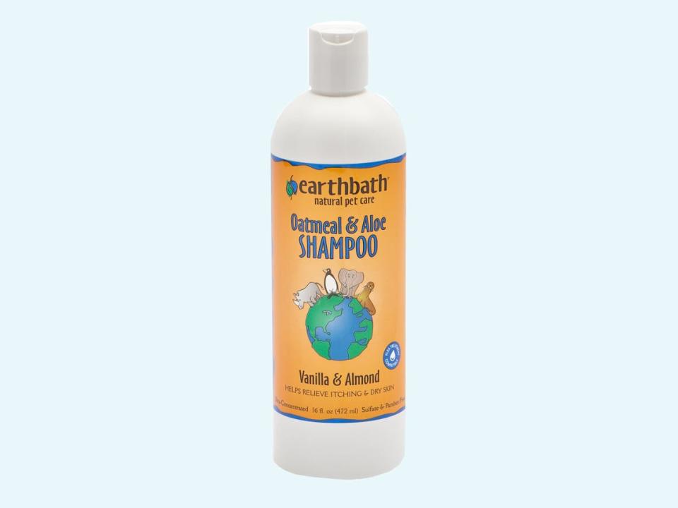 earthbath oatmeal aloe dog shampoo