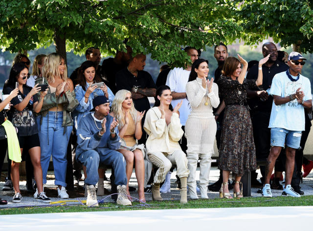 Zendaya Turns Heads In A Sultry Zip-Up White Gown At The Louis Vuitton Show  In Paris - SHEfinds