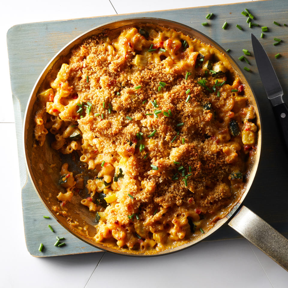 Skillet Mac & Cheese with Zucchini & Pimiento