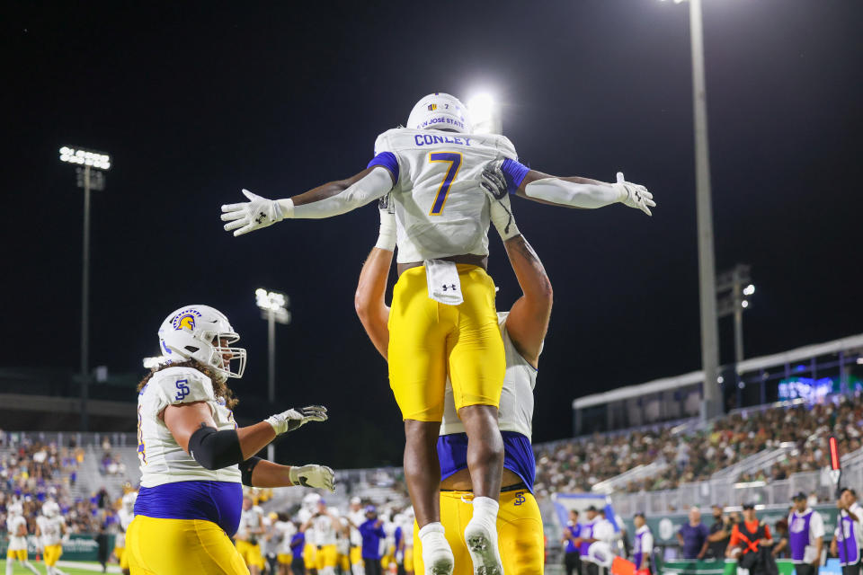 Darryl Oumi/Getty Images