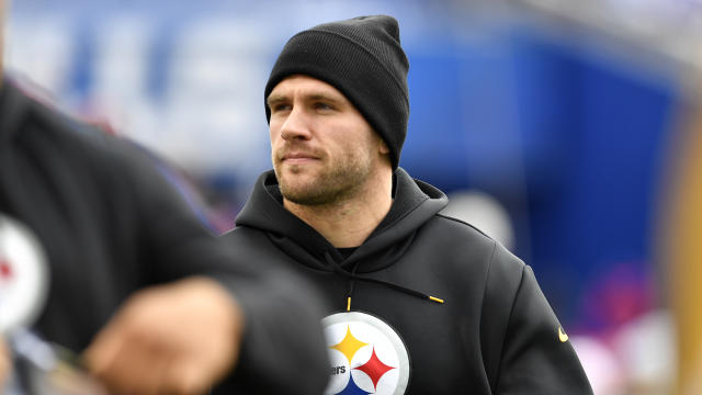 Josh Allen has career day as Bills decimate Steelers in 38-3 rout