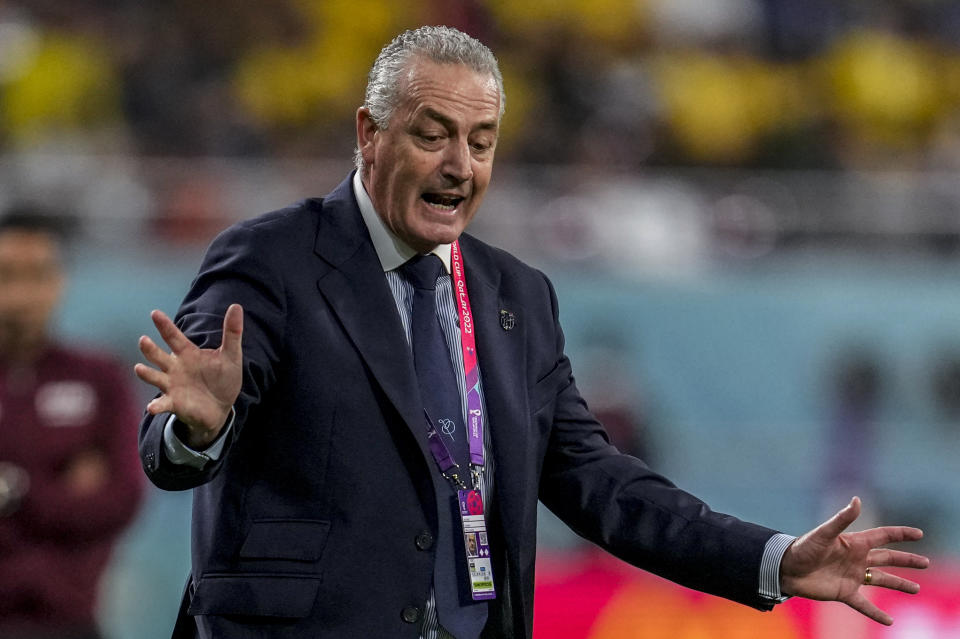 Ecuador's head coach Gustavo Alfaro gestures during the World Cup group A soccer match between Netherlands and Ecuador, at the Khalifa International Stadium in Doha, Qatar, Friday, Nov. 25, 2022. (AP Photo/Natacha Pisarenko)