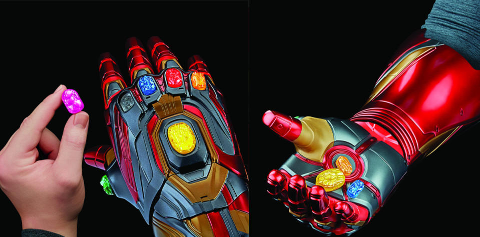 Save the universe by placing each Infinity Stine in your Marvel Legends Iron Man Nano Gauntlet.