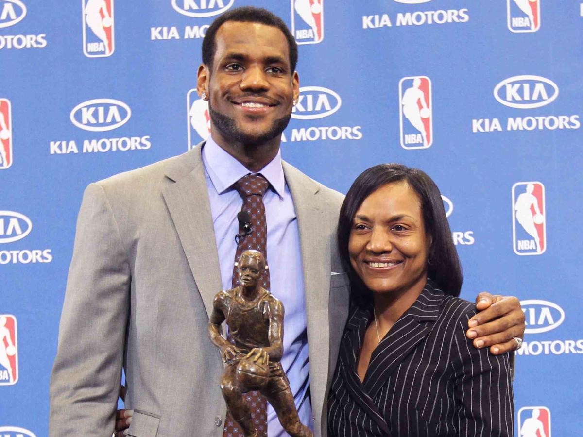 Who Is Lebron James Mom All About Gloria James