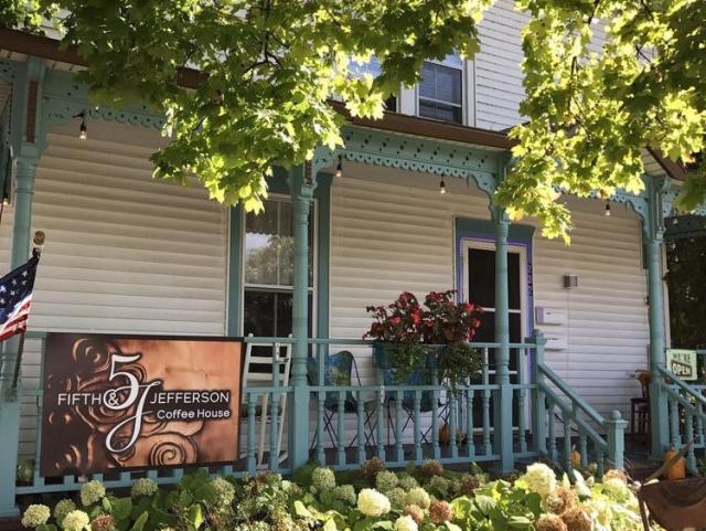 5th and Jefferson Coffee House in Sturgeon Bay
