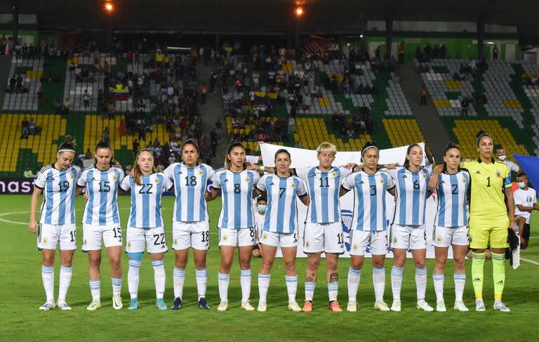 Tres jugadoras de la selección argentina de fútbol denunciaron la desidia con la que la AFA se maneja con las jugadoras