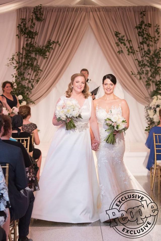 Former Miss America Winner Deidre Downs Gunn Marries Girlfriend In Romantic Southern Wedding