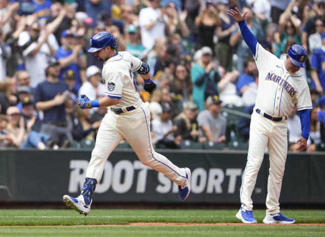 Suárez's 3-run homer lifts Mariners over Pirates 6-3 in 10 innings - The  Columbian