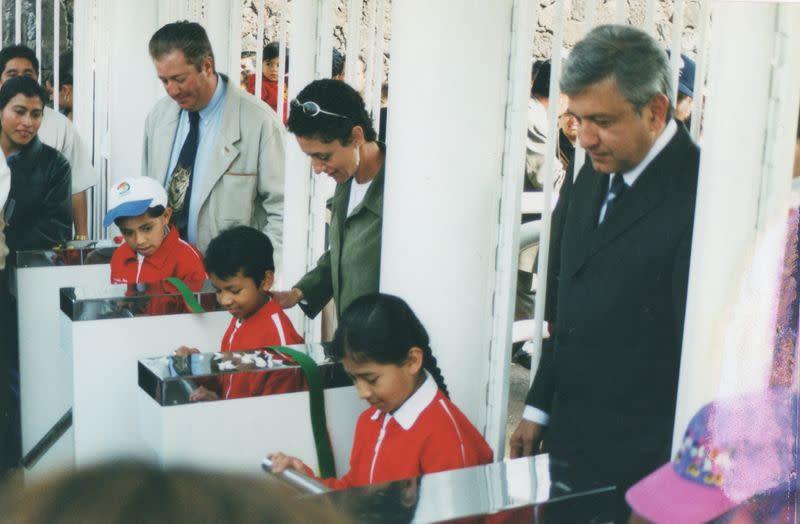 Fotos familiares de la candidata presidencial mexicana Claudia Sheinbaum