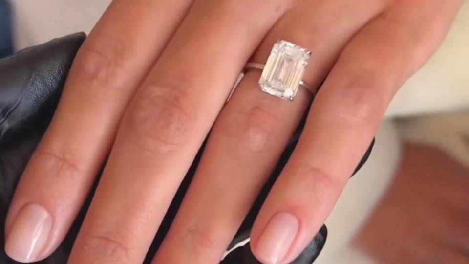 Sofia Richie's wedding nails 