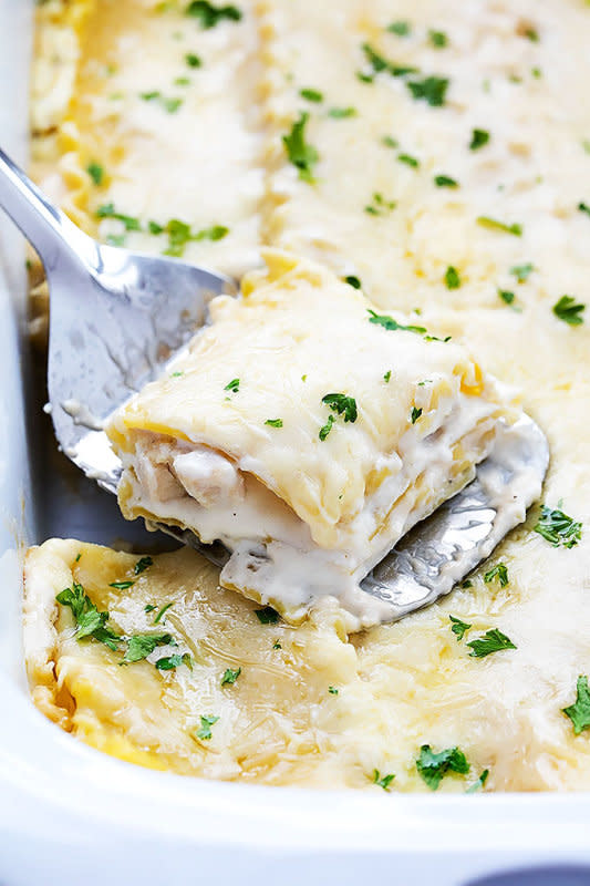 <p>This chicken lasagna is covered in cheese and alfredo sauce. Get the recipe <a href="http://www.lecremedelacrumb.com/2016/02/slow-cooker-three-cheese-chicken-lasagna.html" rel="nofollow noopener" target="_blank" data-ylk="slk:HERE;elm:context_link;itc:0;sec:content-canvas" class="link "><strong>HERE</strong></a>.</p>