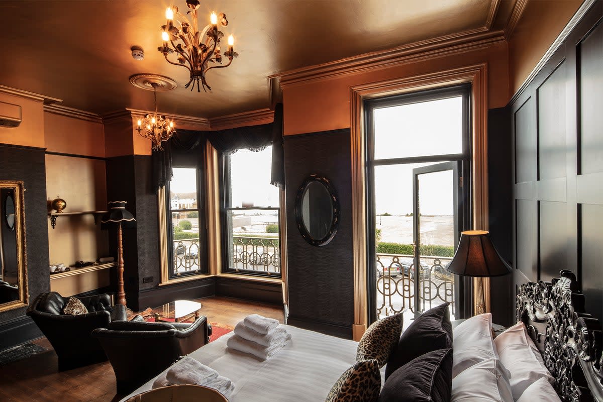 Have a stylish stay at the William Blake Suite (The Albion Rooms)