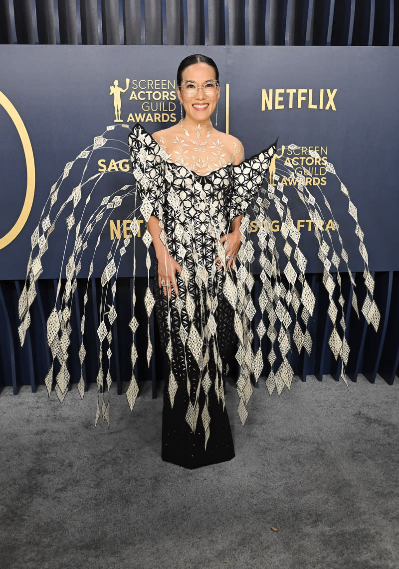 worst dressed sag awards, Ali Wong at the 30th Annual Screen Actors Guild Awards held at the Shrine Auditorium and Expo Hall on February 24, 2024 in Los Angeles, California.
