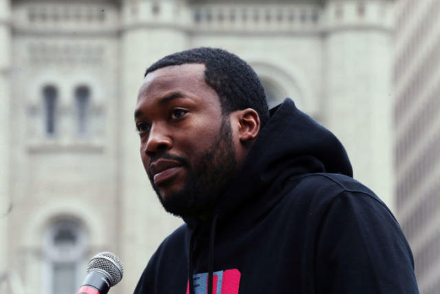 Rapper Meek Mill vows to fight antisemitism after visit to