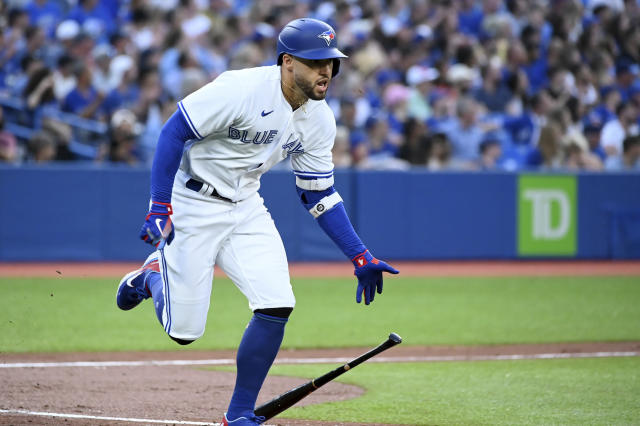 Kirk smacks pair of homers against White Sox, leading Blue Jays to sixth  win in a row