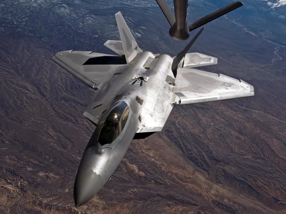 Air Force F-22 aerial refueling