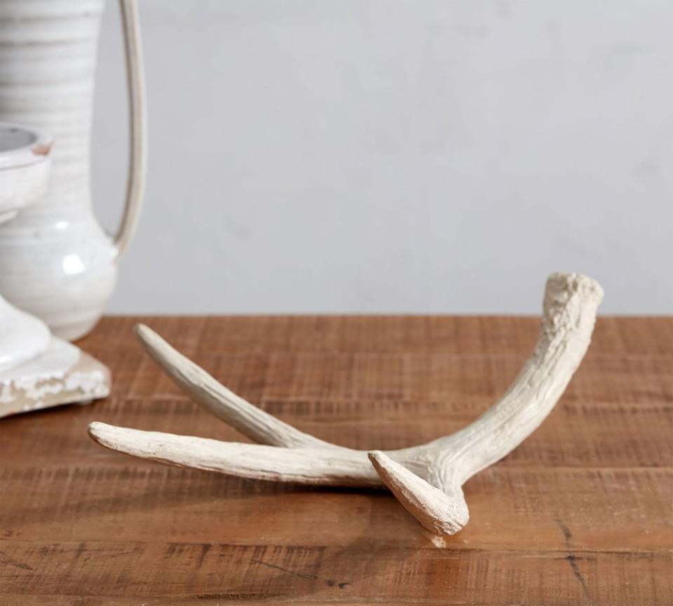 31) Handmade Antler Decorative Object