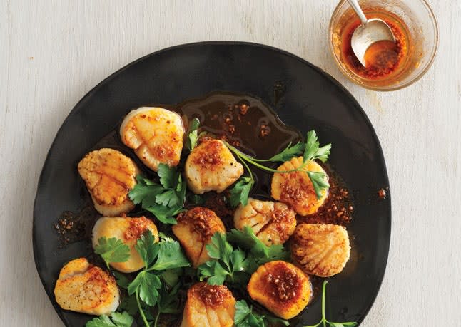 Scallops with Spice Oil