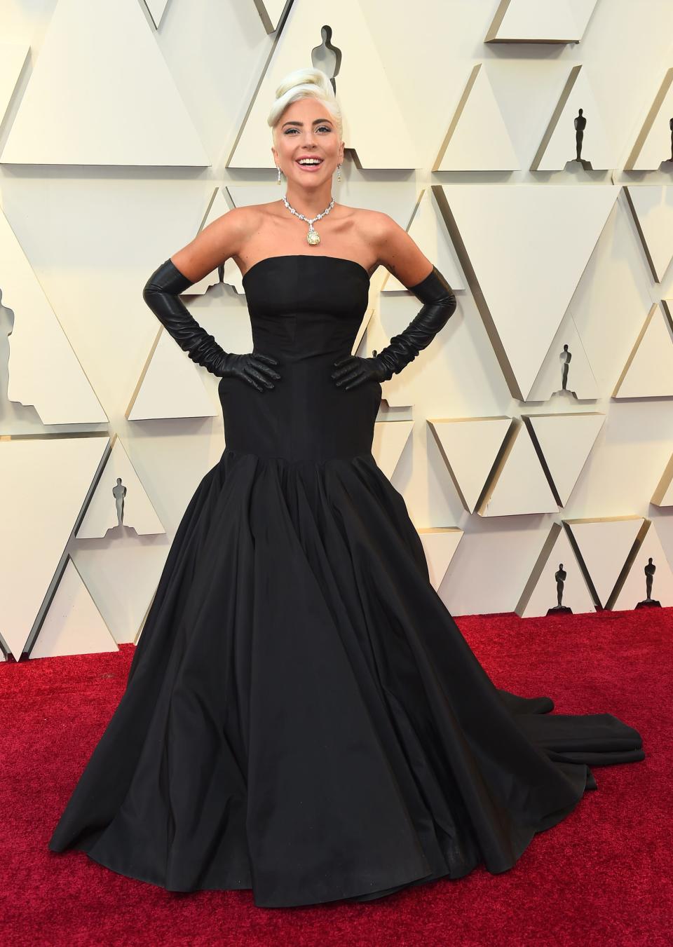 Lady Gaga attends the 2019 Oscars.