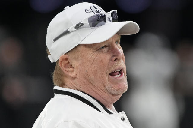 Mark Davis, Raiders owner, seen dining in at In-N-Out