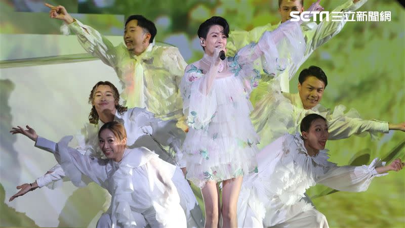 梁詠琪出道28年首次在台北小巨蛋開唱。（記者鄭孟晃攝影）