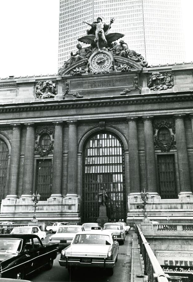 Grand Central Terminal Façade from the bridge over 42nd street, Taken after completion of the PAN AM building. (Courtesy of MTA/Metro-North Railroad)