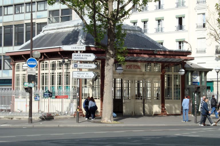 Descubren una antigua necrópolis en un concurrida estación de trenes de París