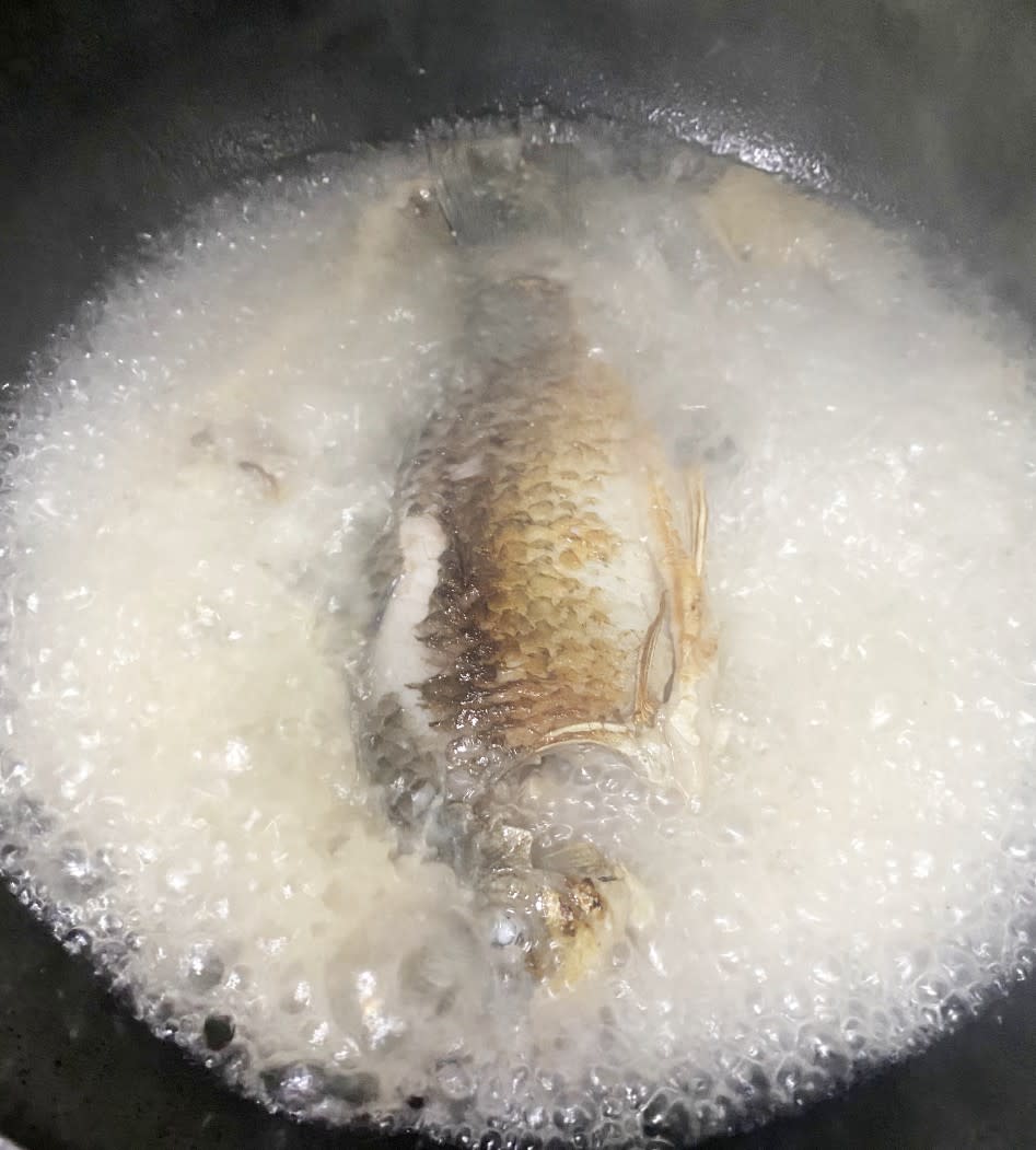 湯水食譜│芥菜豆腐魚湯 魚湯要咁熬先出味