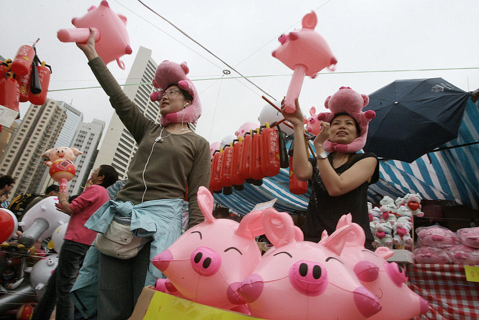 Wer im Jahr des Schweins geboren ist, den dürfte ein dynamisches Jahr erwarten. (Bild: Getty Images)