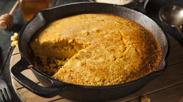 What Is The Difference Between Spoon Bread And Cornbread - FotoLog