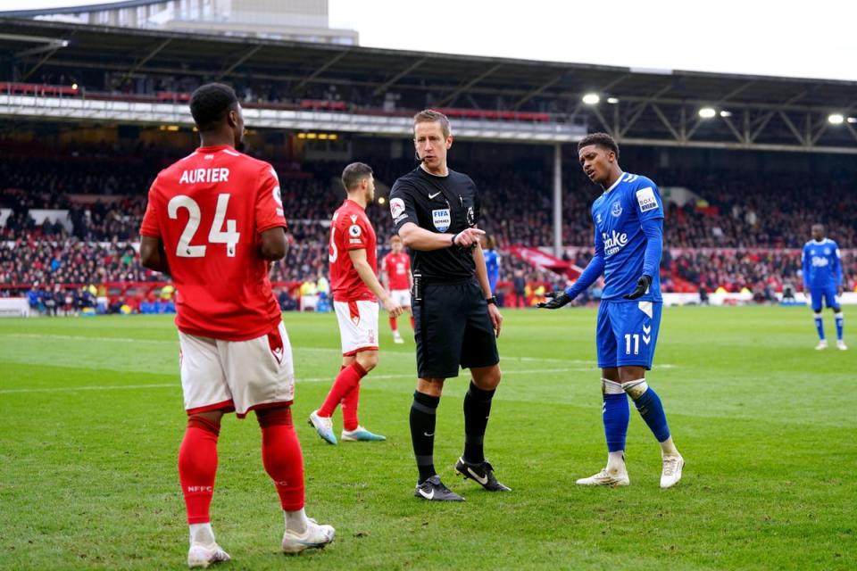 John Brooks speaks to Everton’s Demarai Gray (right) and Nottingham Forest’s Serge Aurier (Nick Potts/PA) (PA Wire)