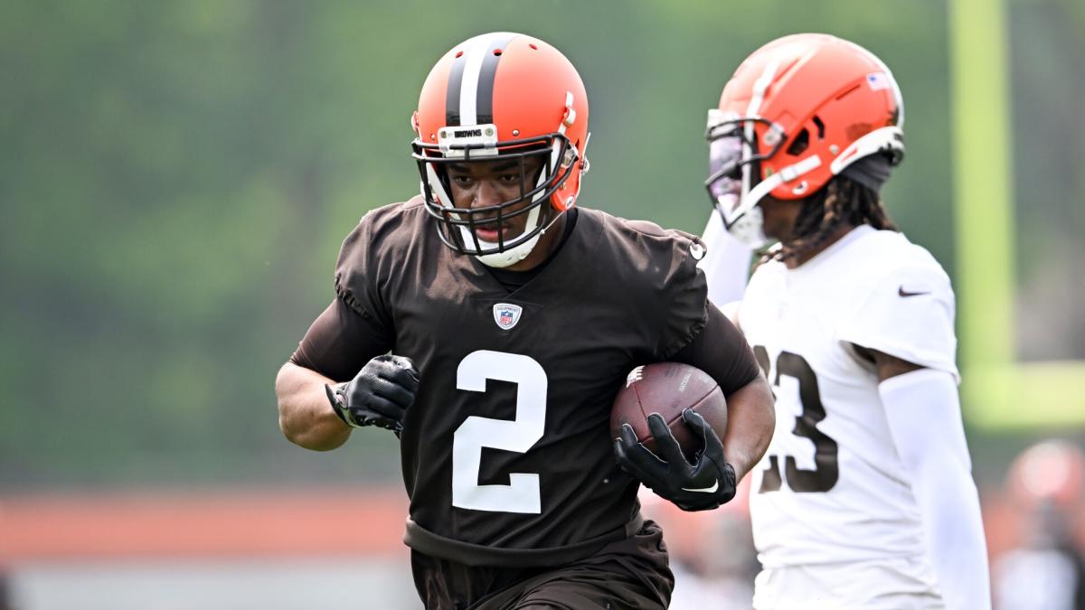 Browns' receiver Amari Cooper in OTAs after muscle surgery