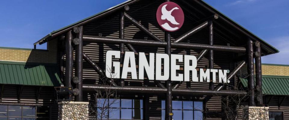 Indianapolis - Circa November 2016: Gander Mountain Retail Strip Mall Location. Gander Mountain is a fully integrated Omni-Channel retailer II